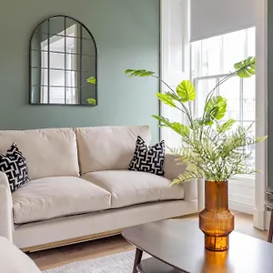 Dragon Luxury Serviced At Walker Street Apartment Edinburgh