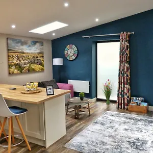 The Nicky Nook Cosy Private Hideaway Heart Of Village Holiday home