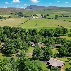 Pinecroft Chalet